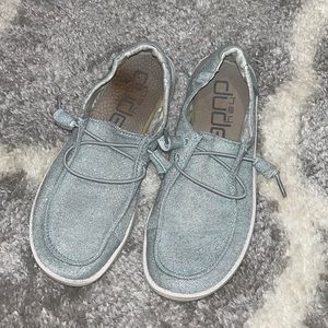 Womens size 6 blue sparkly hey dudes